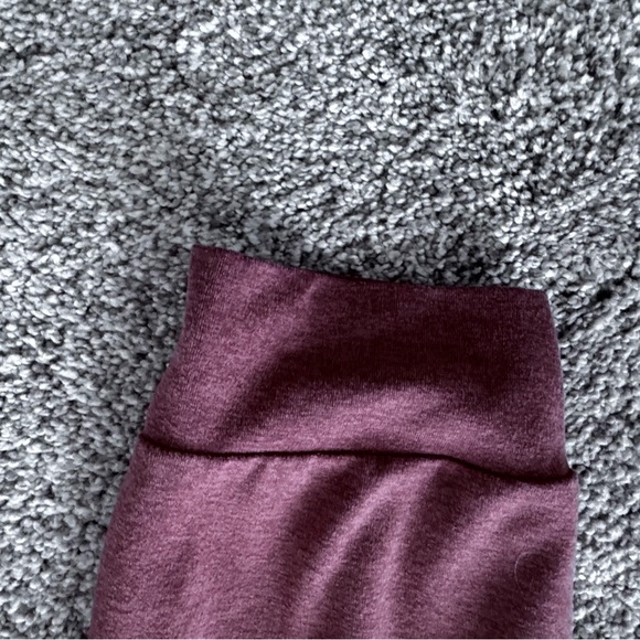 Vuori Women's DreamKnit Performance Joggers, Small, Marsala Heather - Picture 12 of 13